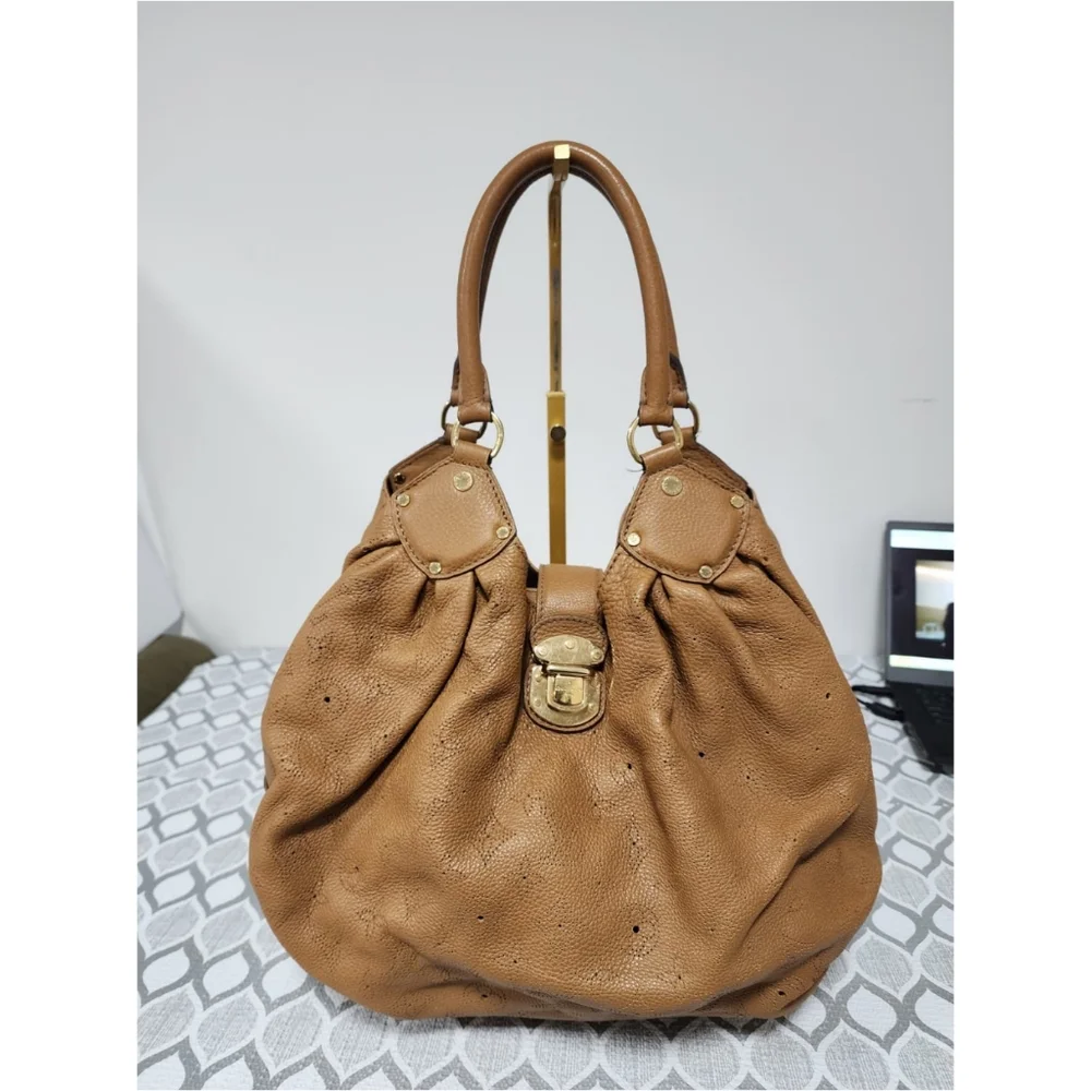 LOUIS VUITTON Mahina L Hobo Bag Brown